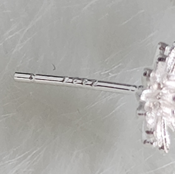 💚💎925 Sterling  Sterling 925 Silver Cute  Daisy Stud earring set - Picture 8 of 8